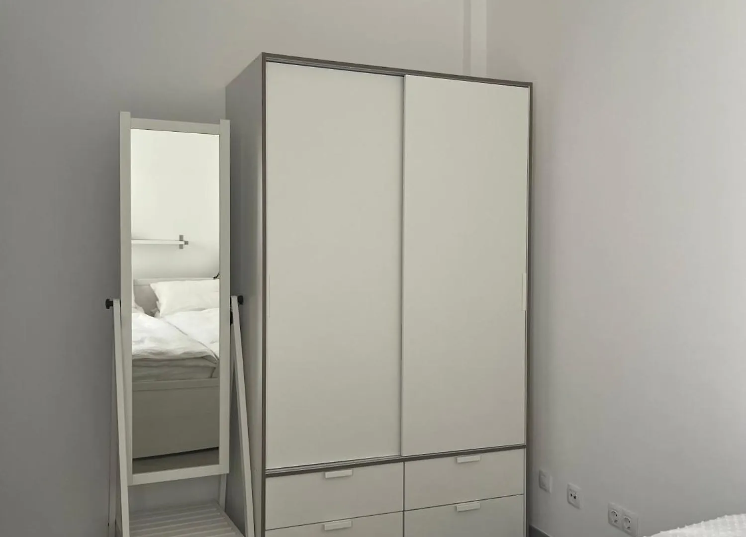 Lets In The Sun - Apartments Clavel Fuengirola